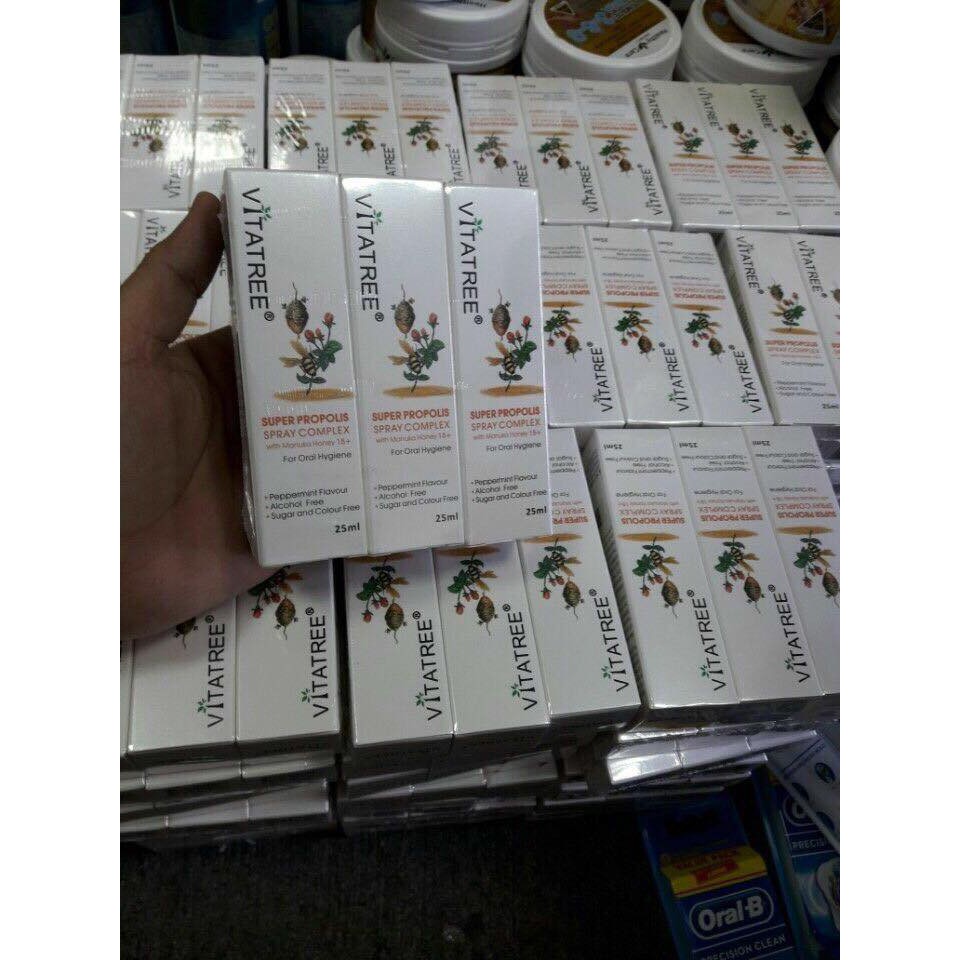 Chai xịt giảm đau họng keo ong Vitatree, lọ 25ml | BigBuy360 - bigbuy360.vn