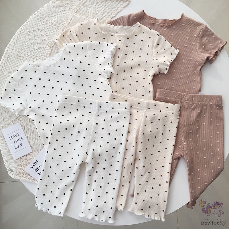 Set áo thun + quần dài họa tiết chấm bi phong cách Hàn Quốc dành cho bé gái