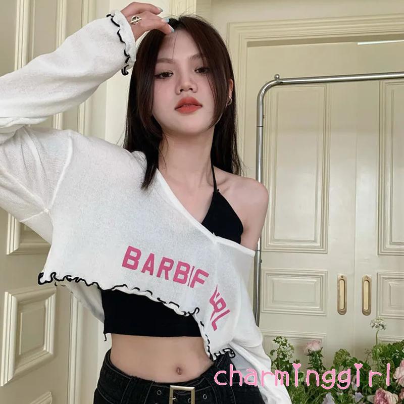Set Đồ 2 Món Áo Croptop Tay Dài Cổ Yếm In Chữ Thời Trang Cho Nữ