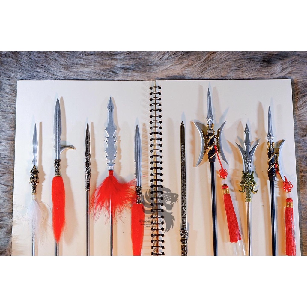 Tam Quốc Chí Diễn Nghĩa | Mô hình móc khóa v.ũ kh.í thu nhỏ loại cao cấp 1/6