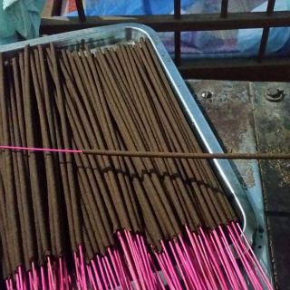 Nhang Quế và Nhang Bài sạch