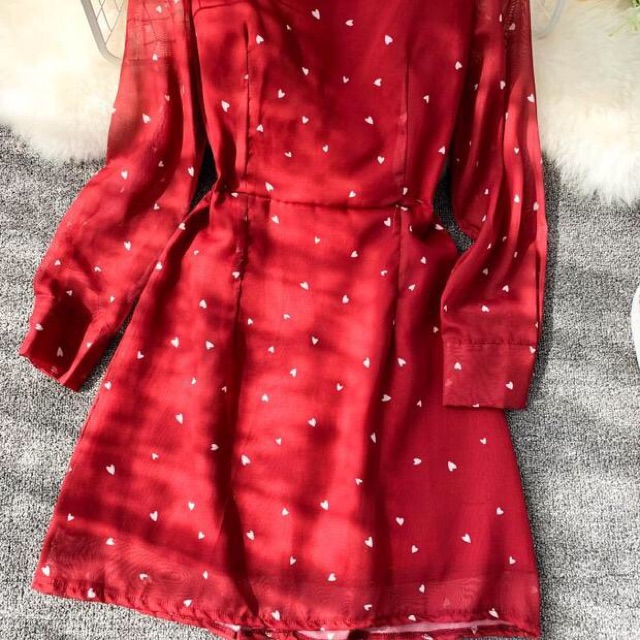 [HÀNG ORDER] Đầm đỏ hoạ tiết trái tim đẹp xuất sắc | SaleOff247