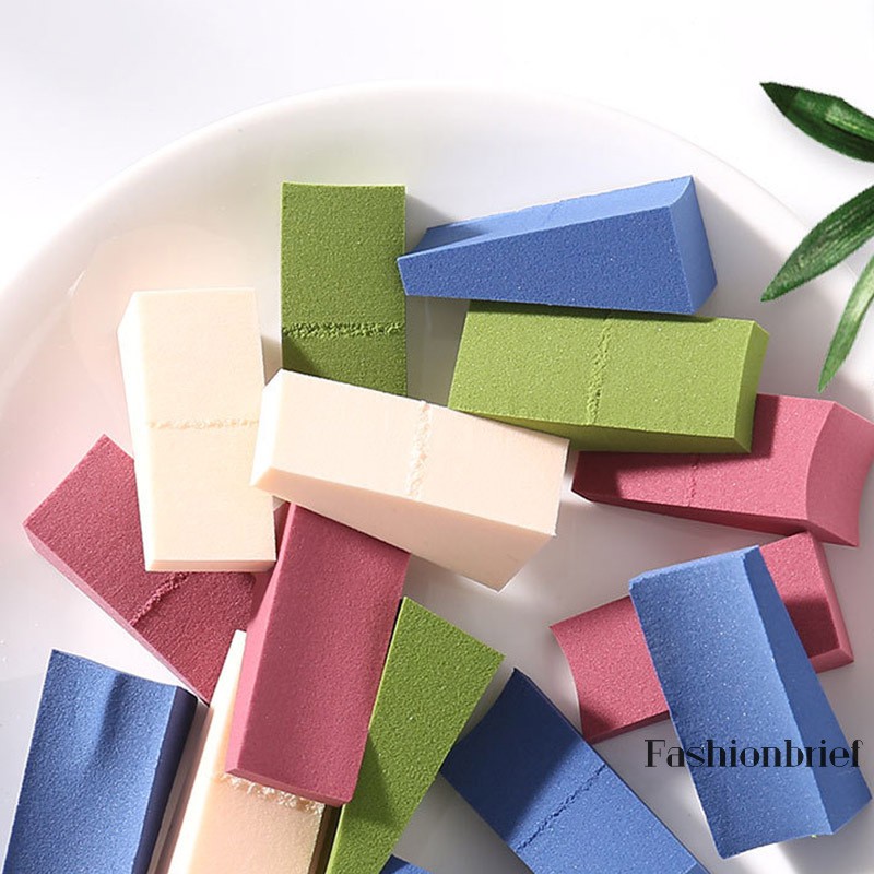 [Hàng mới về] Bộ 24 bông trang điểm bằng xốp ưa nước mịn màng hình tam giác kích thước nhỏ