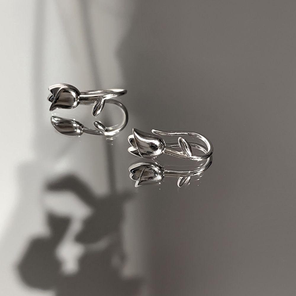 Khuyên Tai Hình Hoa Hồng Thời Trang Không Cần Xỏ Khuyên Dành Cho Bạn Nữ