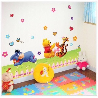 Decal dán tường gấu pooh hạnh phúc