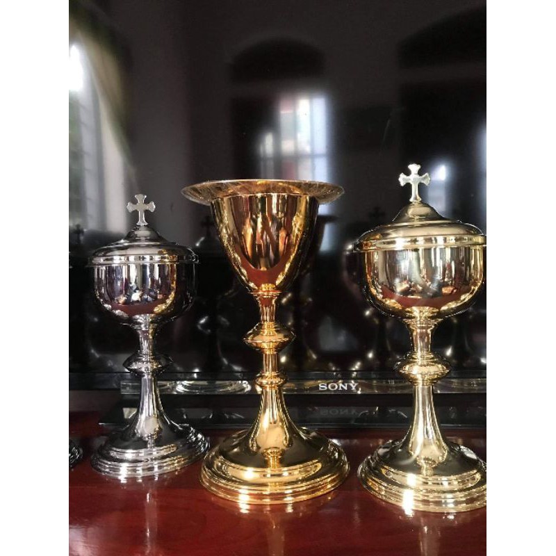 Chén lễ Sản phẩm moi