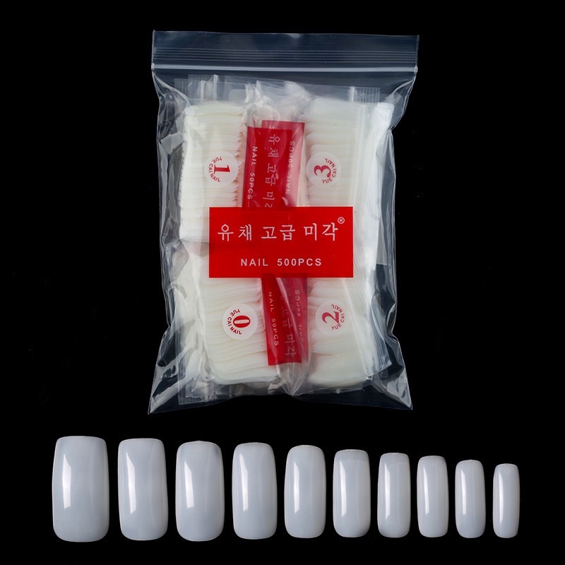 Móng úp chân , tay đều được fom chuẩn hàn