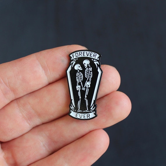 Ghim Cài Áo Hình Bộ Xương Phong Cách Punk Dành Cho Cặp Đôi