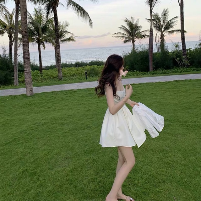 💐Váy trắng, Áo trắng hai dây đang xoè 💐