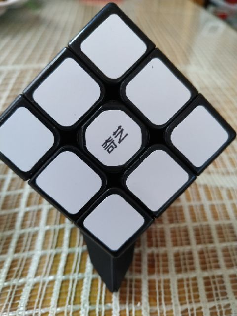 Rubik 3x3 Qiyi Sail W