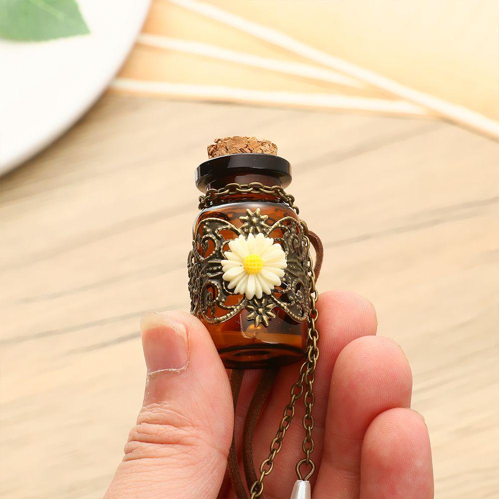 Vòng cổ Da Dài Phối Mặt Hình Lọ Điều Ước Và Bướm