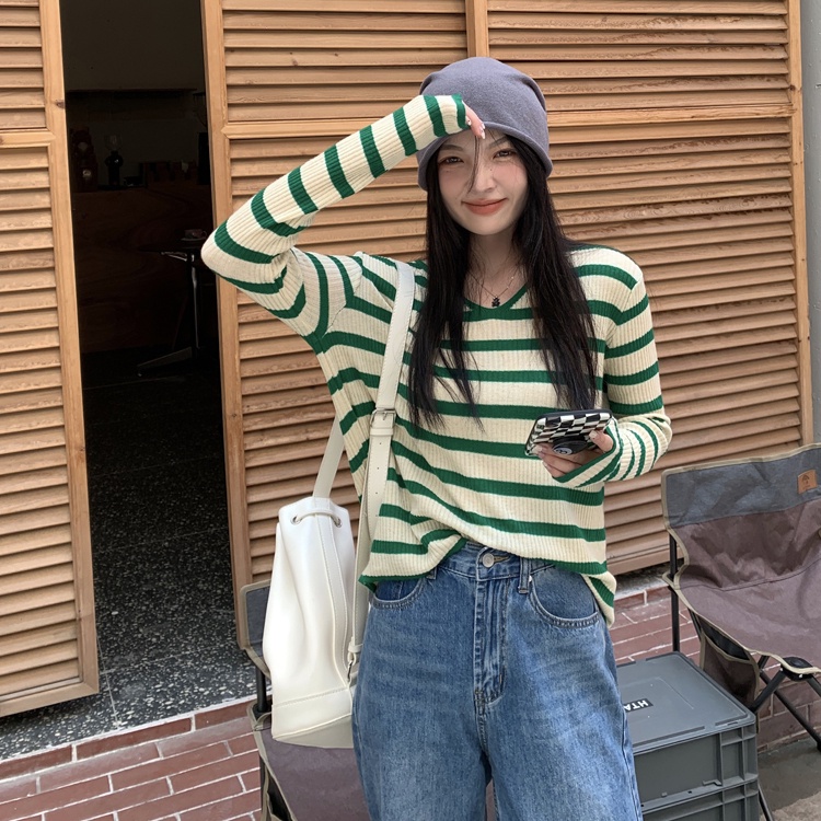 Áo dệt kim NZN tay dài cổ chữ V hoạ tiết kẻ sọc thiết kế thời trang