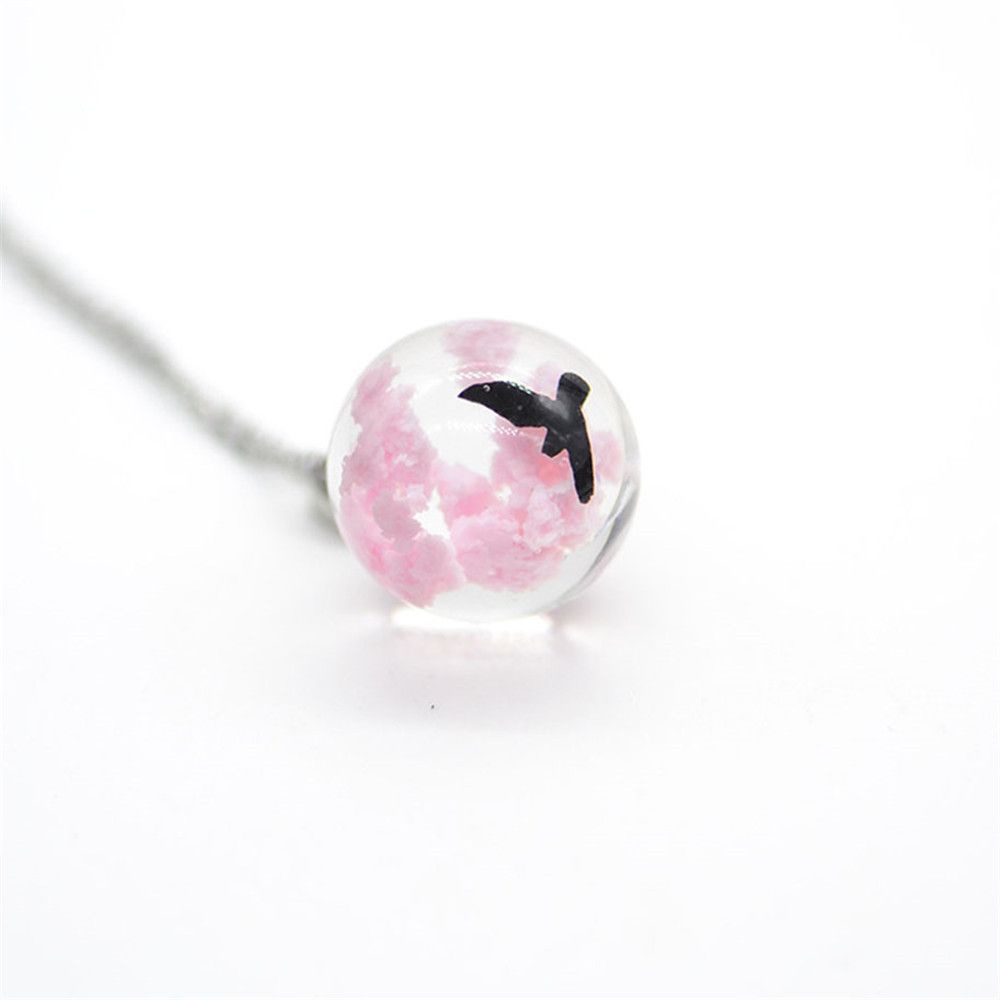 Dây chuyền mặt hình quả bóng tròn resin màu bầu trời mây xanh lam trong suốt phối chim đại bàng nhỏ thời trang cho nữ