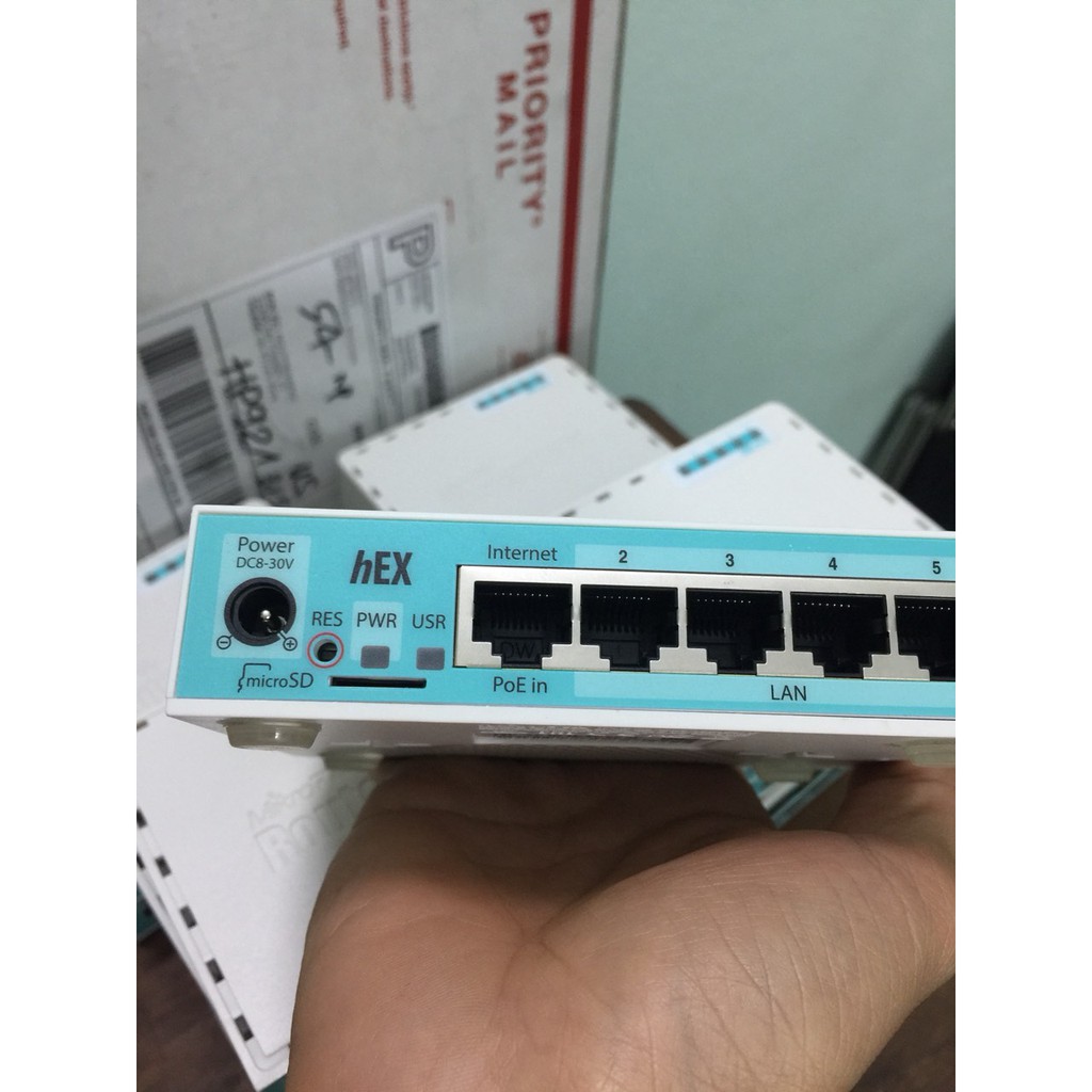 Router cân bằng tải Mikrotik RB750-Gr3  - Chính Hãng BH 06 Tháng
