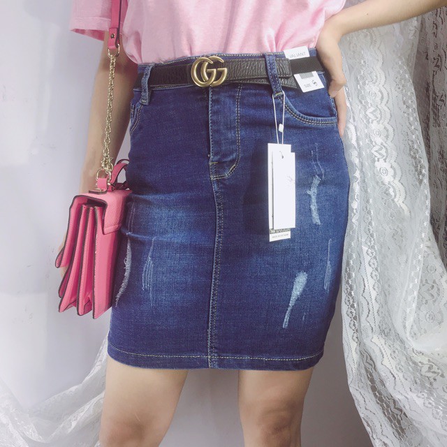 Chân váy jean ôm xẻ sau