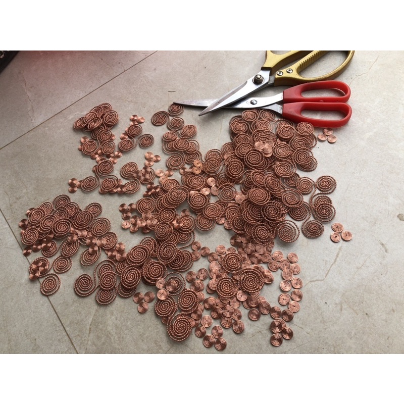 Vòng triskelion  tránh sóng bức xạ điện từ dành cho laptop, điện thoại