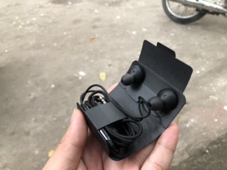 tai nghe akg
