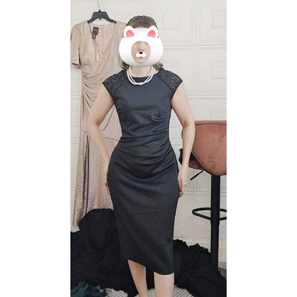 Đầm đen phối ren nhún eo DJ