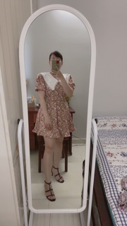Jum váy hoa