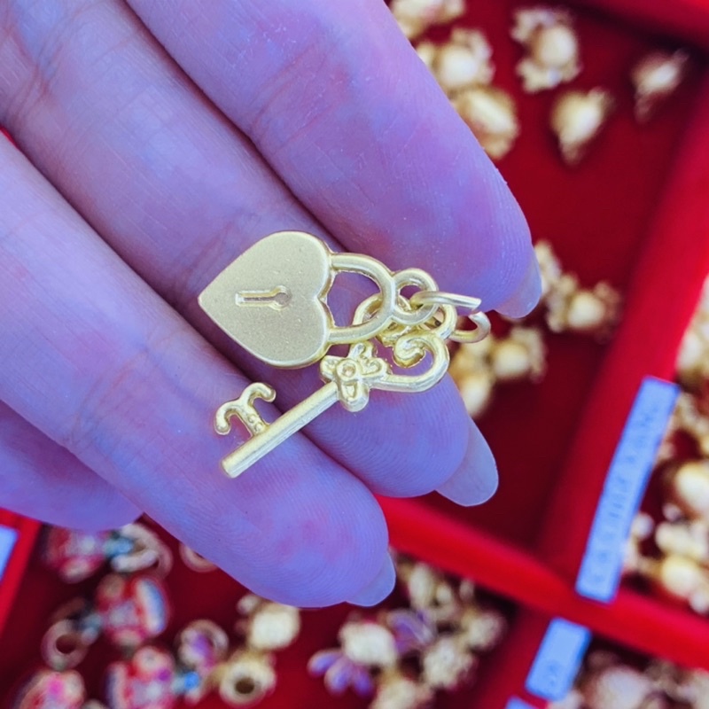 Charm Khoá Như Ý làm vòng DIY