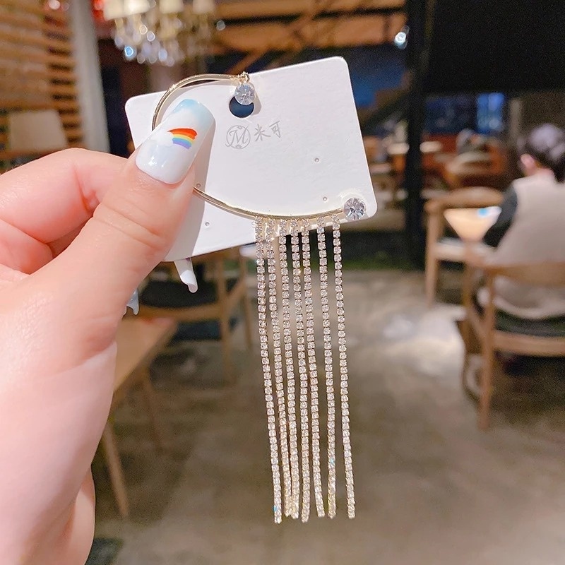 Khuyên Tai Chữ C Đính Đá Phối Tua Rua Dài Thời Trang Hàn Quốc Sang Trọng