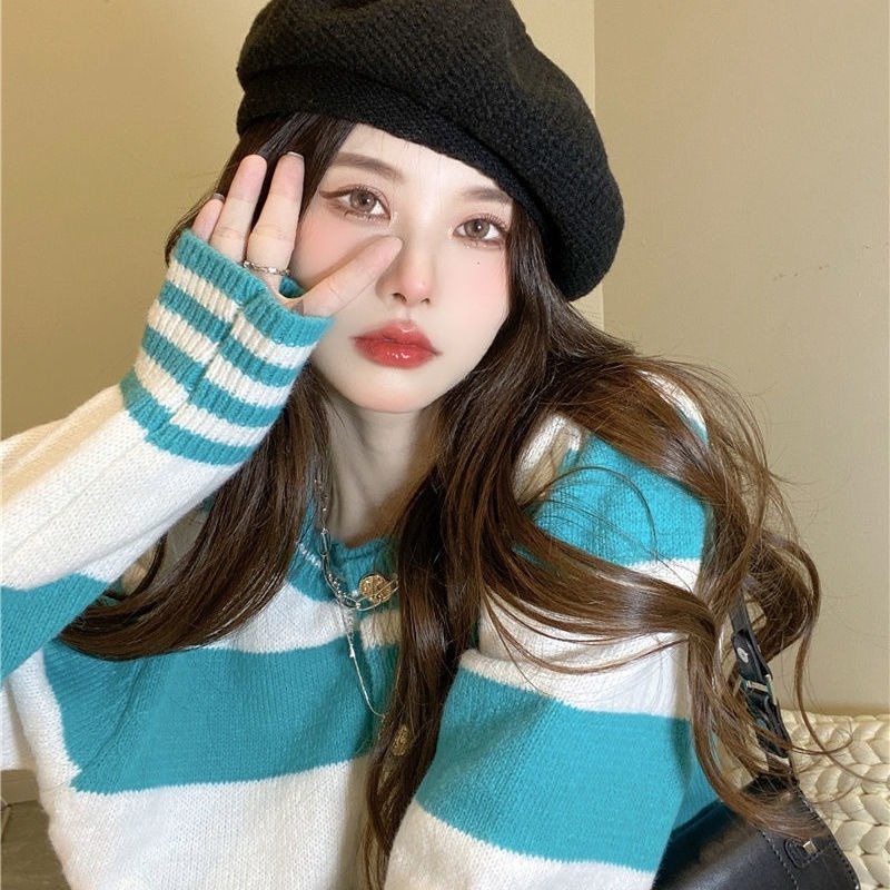 Áo khoác Cardigan dệt kim tay dài cổ tròn họa tiết kẻ sọc trắng đen tương phản thời trang thu đông cho nữ