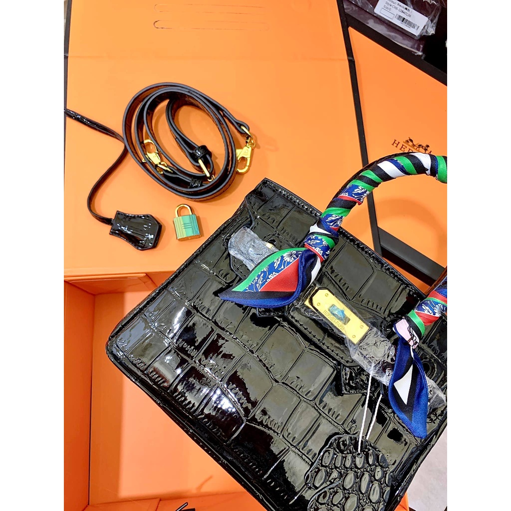 Túi Đeo Chéo Chư H Size 20cm Kèm Khăn Cao Cấp Fullbox
