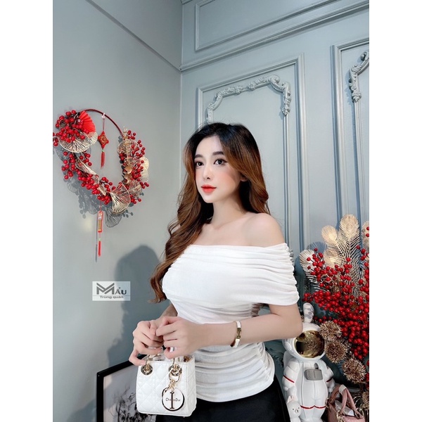 Áo nhún trễ vai chất thun nhũ kim cương