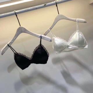 Áo lót ren đệm mỏng