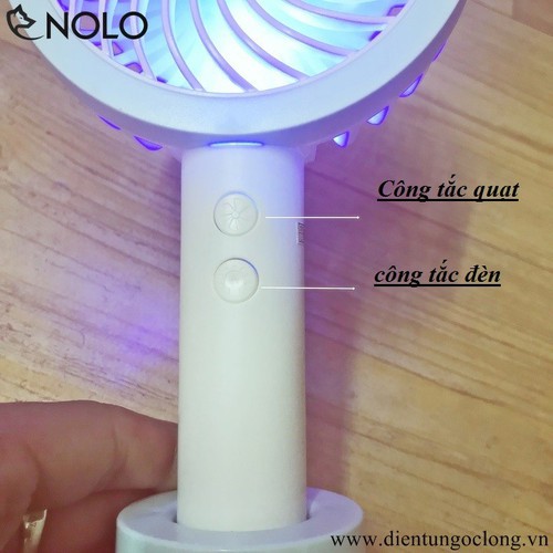 Quạt Cầm Tay Đèn Led 4 Cánh Pin Sạc Có Đế Để Bàn -loại tốt