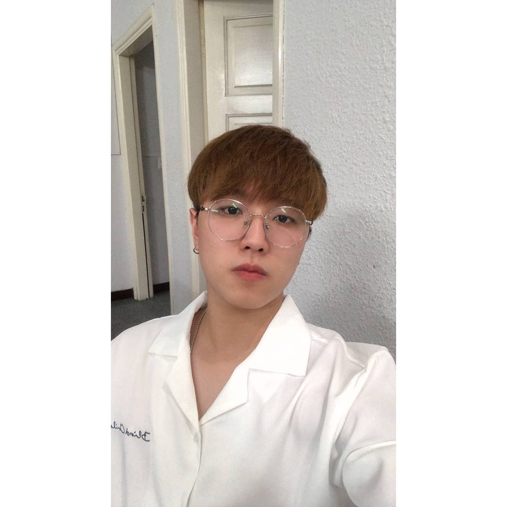 Áo sơ mi nam trơn chữ thêu vải Lụa thoáng mát, thấm hút, không nhăn form rộng unesex nhà MALTRIK hottrend 2022 | BigBuy360 - bigbuy360.vn