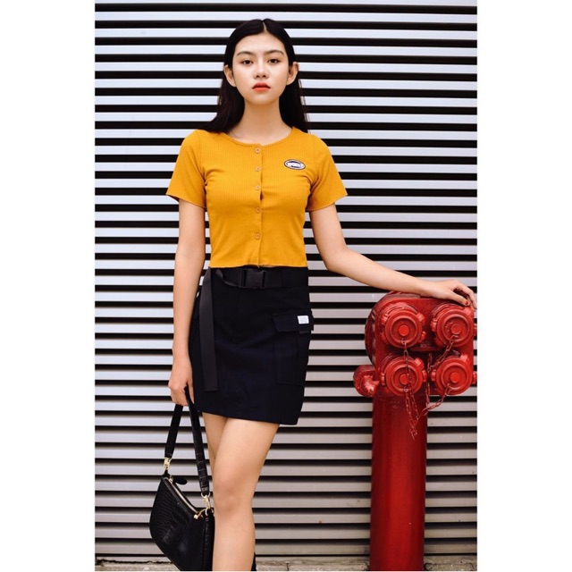 Áo croptop nút cardigan