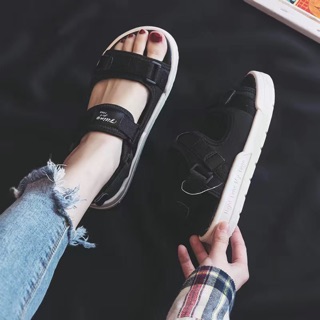 Giày sandal nữ