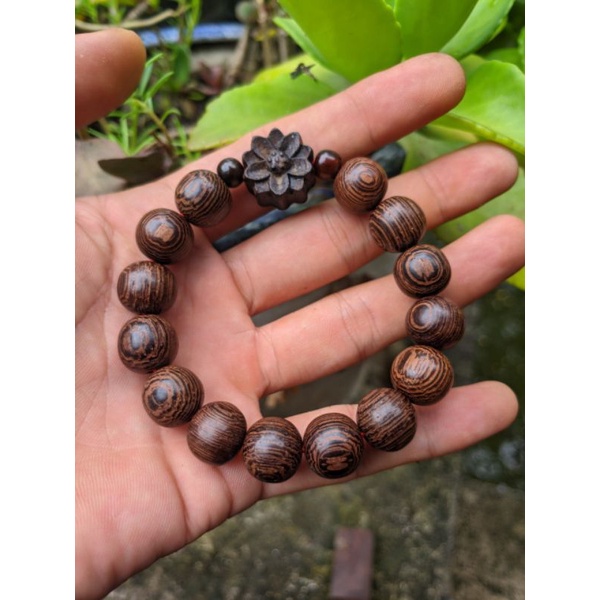 Vòng tay nam gỗ  mix charm hoa sen may mắn bình an