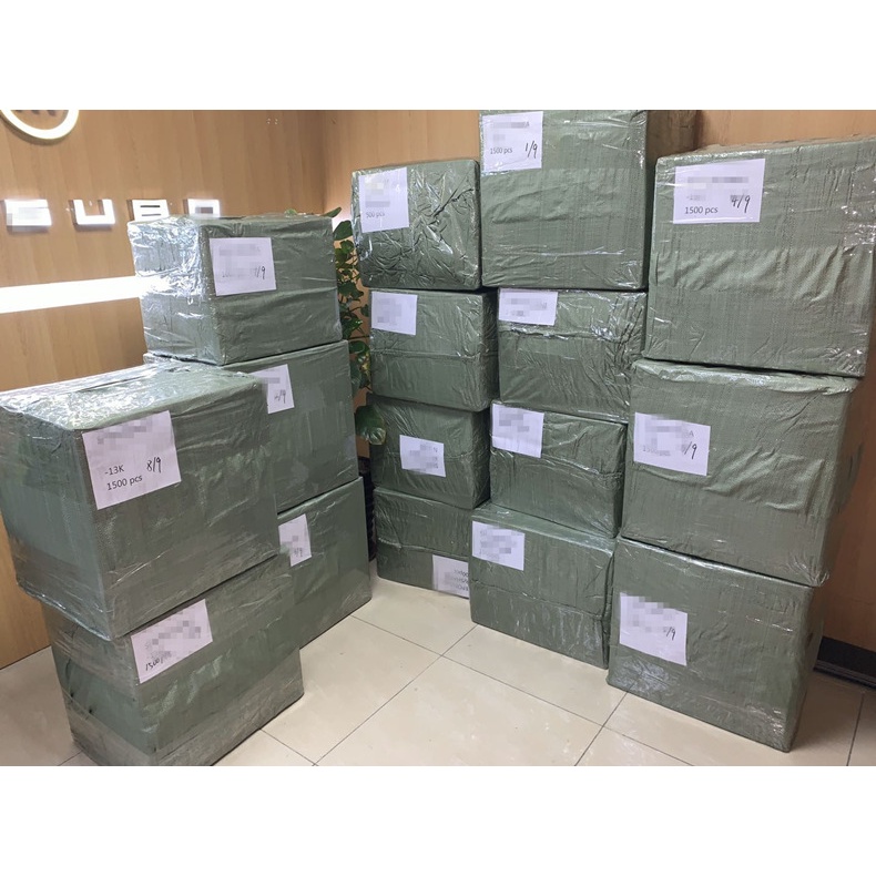 Khẩu trang N95 KN95 5 lớp chống bụi mịn PM2.5, có kẹp kim loại chắc chắn ở sống mũi