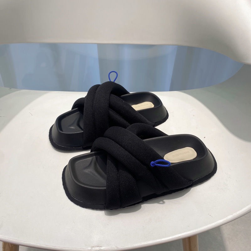 Dép quai chéo nữ, dép đế bằng độc đáo phong cách Hàn Quốc