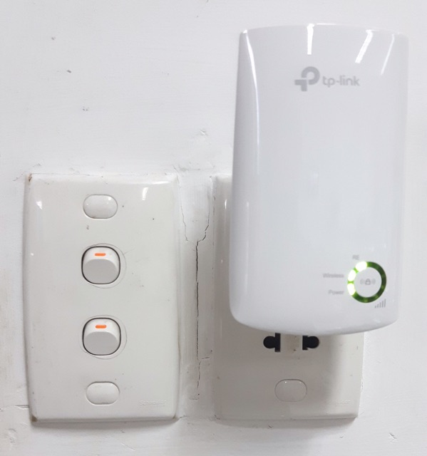 [SALE 10%] Bộ mở rộng sóng, khuếch đại Wi-Fi tốc độ 300Mbps TP-LINK TL-WA854RE | BigBuy360 - bigbuy360.vn