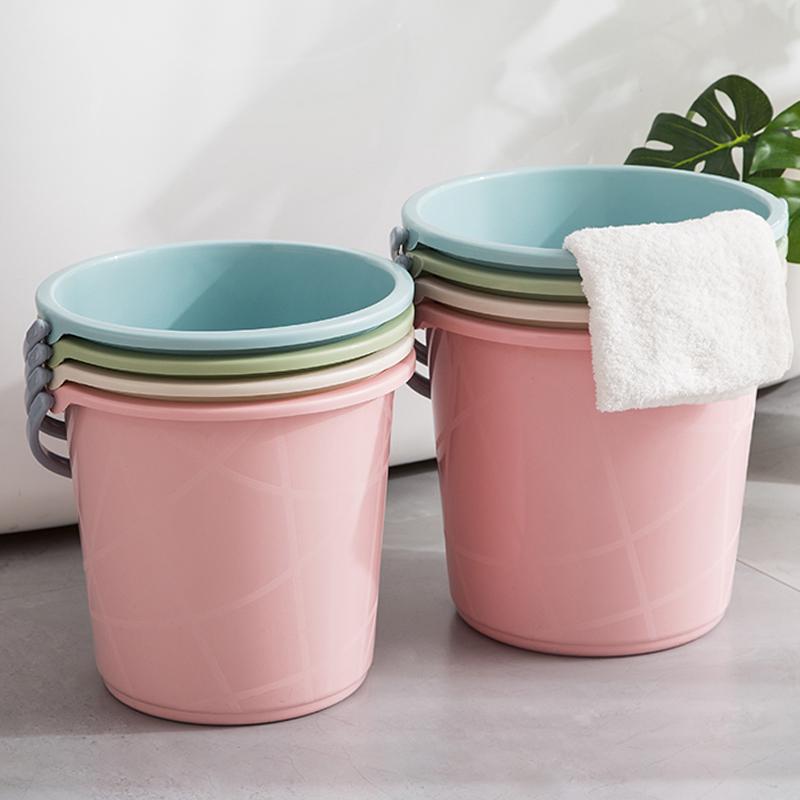 Xô Đựng Nước Có Quai Xách Tiện Dụng