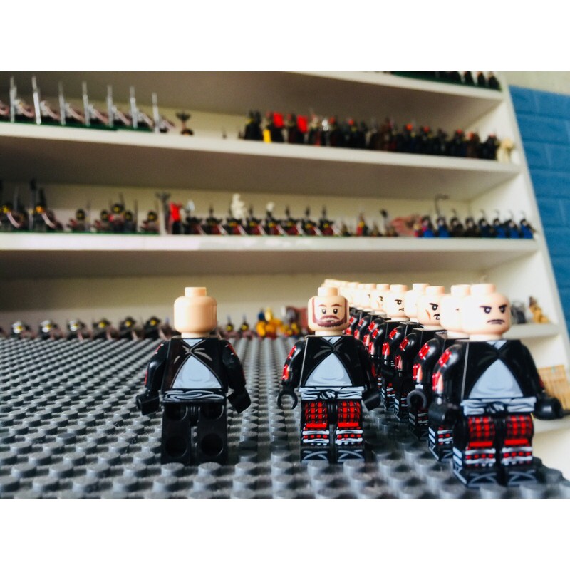 lego minifigures samurai đen (mua trên 10 tặng thêm phụ kiện)