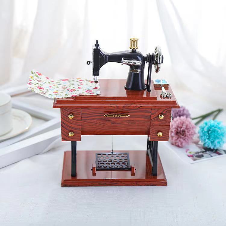Hộp âm nhạc máy may phục cổ, music box, hộp âm nhạc, mô hình máy may, quà lưu niệm, quà tặng, đồ trang trí cổ điển