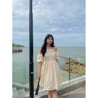 Đầm cổ yếm trễ vai tay bồng bigsize MAIKA (Bigsize_giare)