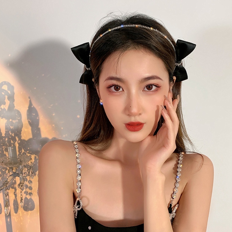 Băng đô hai bên phối nơ màu đen đính đá phong cách Hàn Quốc sang trọng