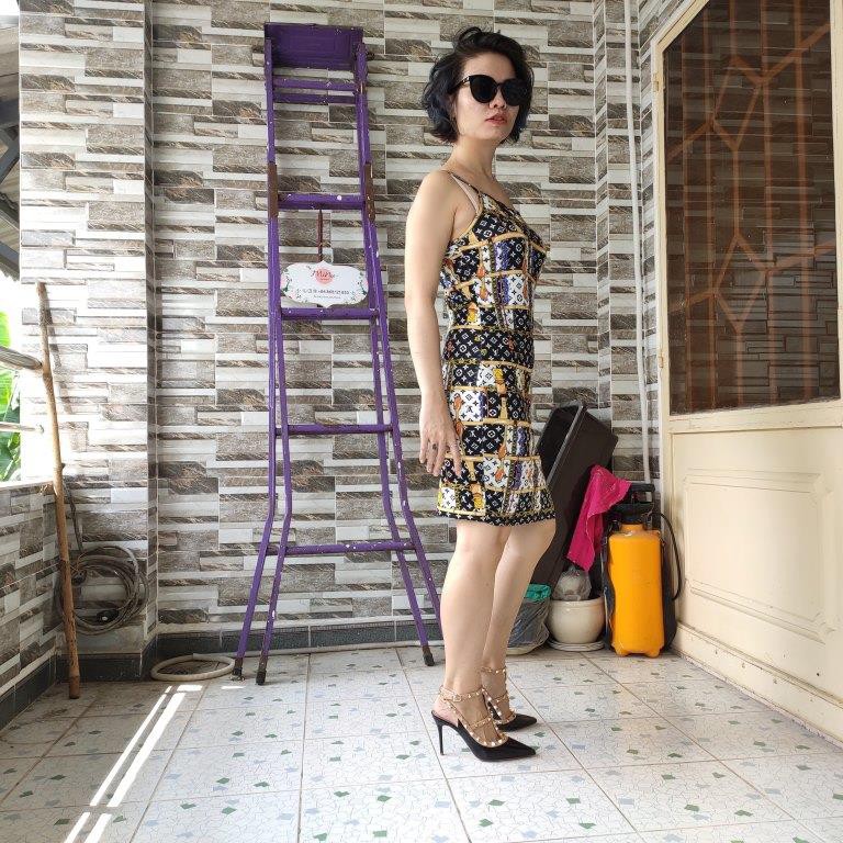 M555-99 Đầm body Lờ Vê vàng đen | BigBuy360 - bigbuy360.vn