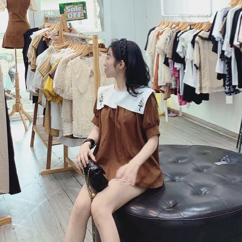 Aó babydoll nâu cổ vạt trắng thêu hoa xinh xắn - A18 | BigBuy360 - bigbuy360.vn