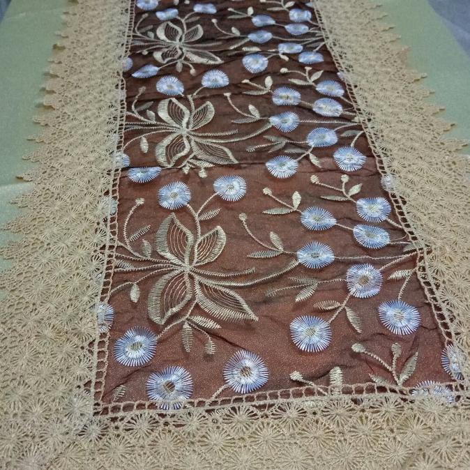 Khăn Trải Bàn Khách Màu Nâu Thổ Cẩm Phối Ren Độc Đáo Nhập Khẩu Từ Borka