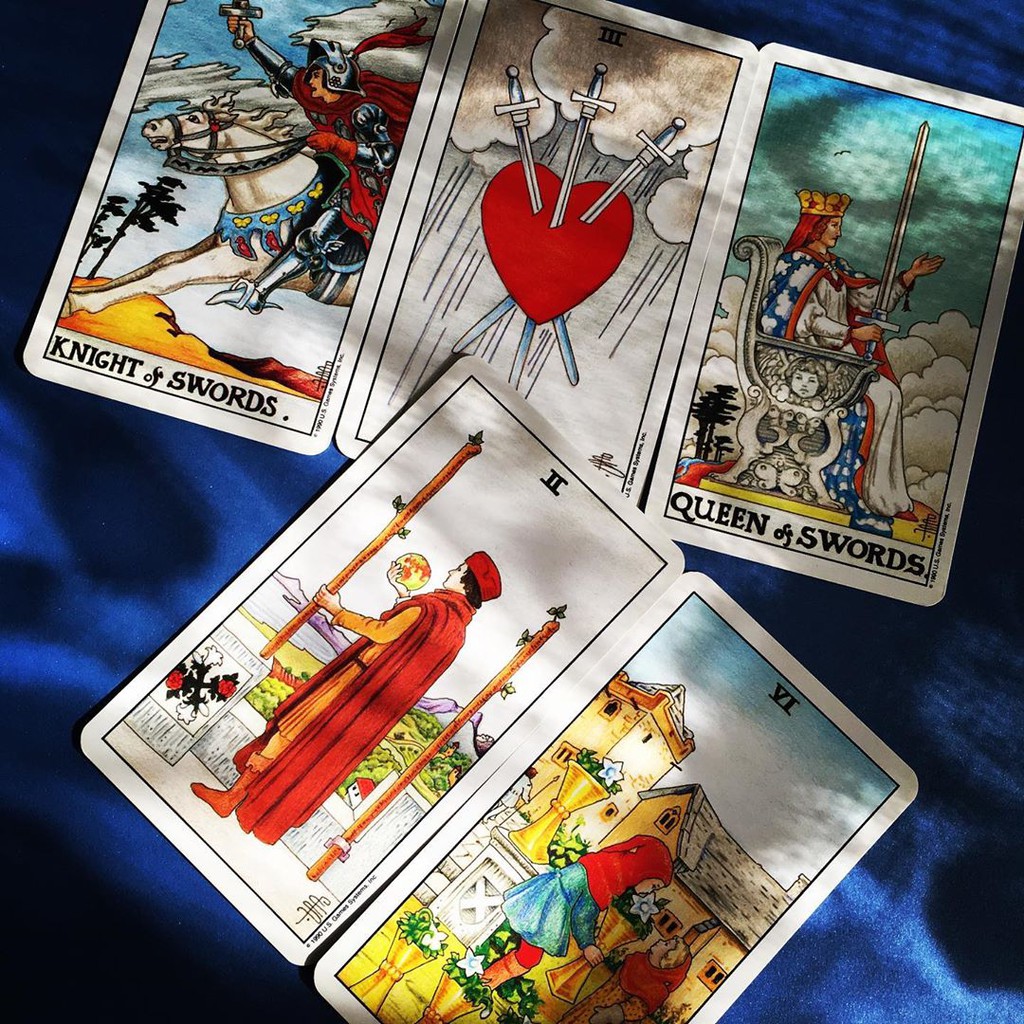 Bài Universal Waite Tarot in Tin