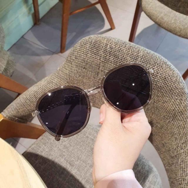 Kính mát nữ chống tia uv - kính râm nữ thời trang thích hợp đi biển đi chơi chống nắng mã 2192 | BigBuy360 - bigbuy360.vn