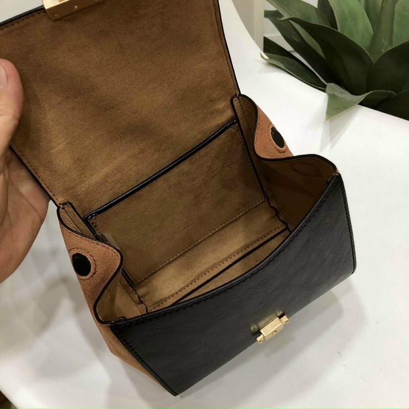 Túi Tory burch khoá chữ T