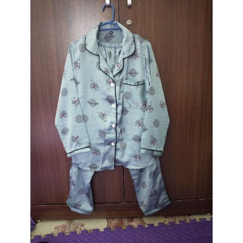 Bộ  fizama dài tay màu xanh new 99%