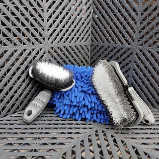 Combo 2 Bàn Chải Cọ Rửa Bánh Xe Ô Tô và Găng Tay Rửa Xe Tiện Lợi